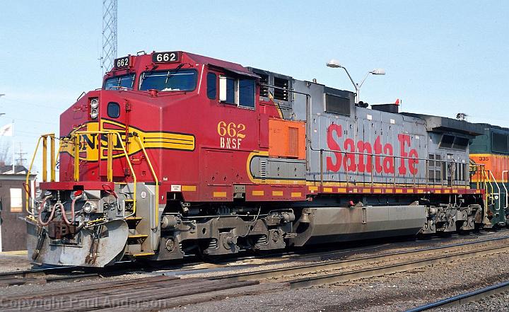 BNSF 662 C44 9W.jpg